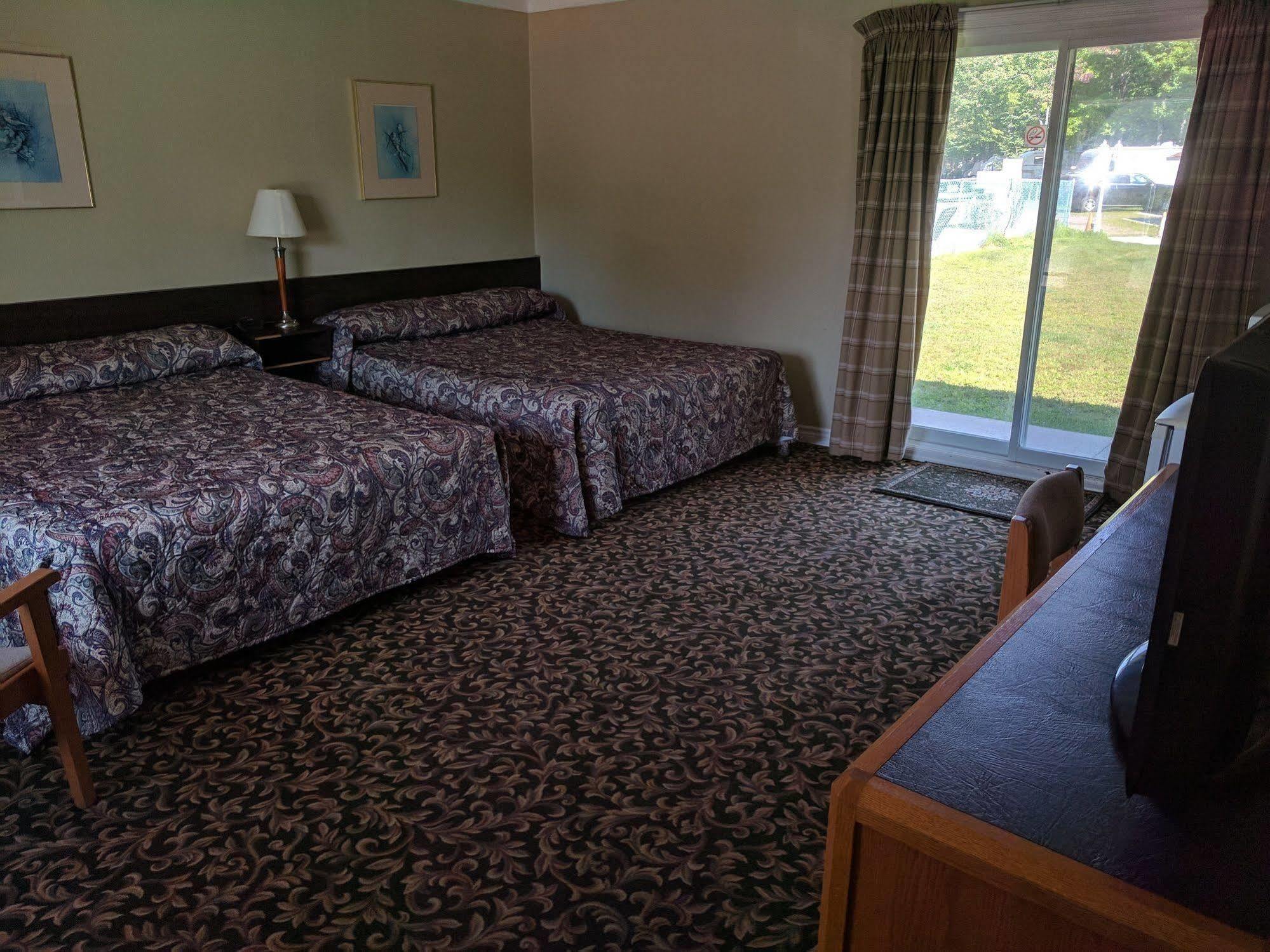 Franklin Motel, Tent & Trailer Park North Bay Esterno foto